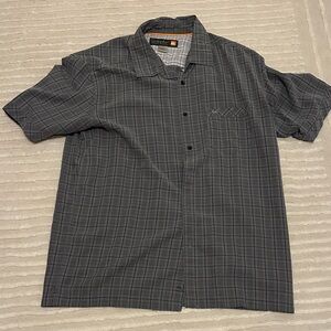 Quicksilver Waterman Collection Short sleeve woven shirt - men’s size L